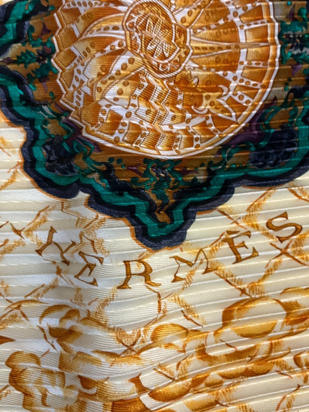 HERMES BLACK MULTI AZULEJOS PRINT PLISSE PLEATED SILK TWILL SCARF - Picture 5 of 6